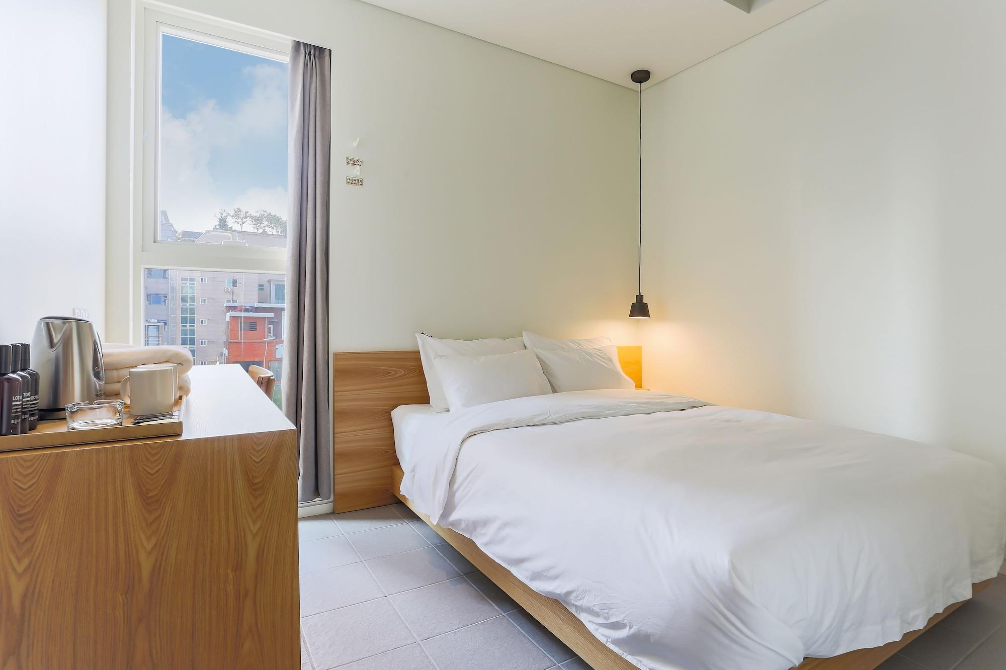 סיאול H Avenue Hotel Dongdaemun Sungshin מראה חיצוני תמונה