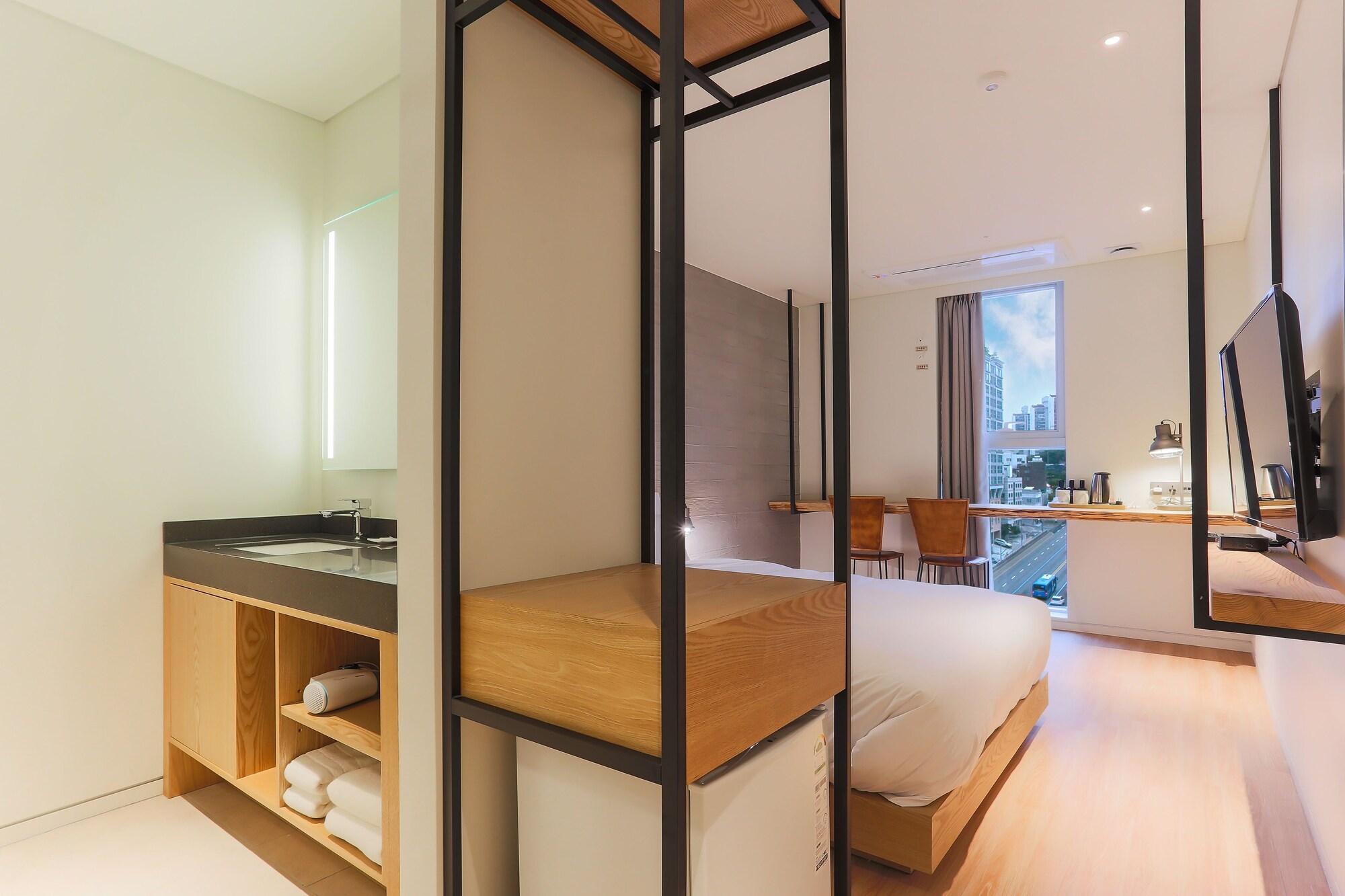 סיאול H Avenue Hotel Dongdaemun Sungshin מראה חיצוני תמונה