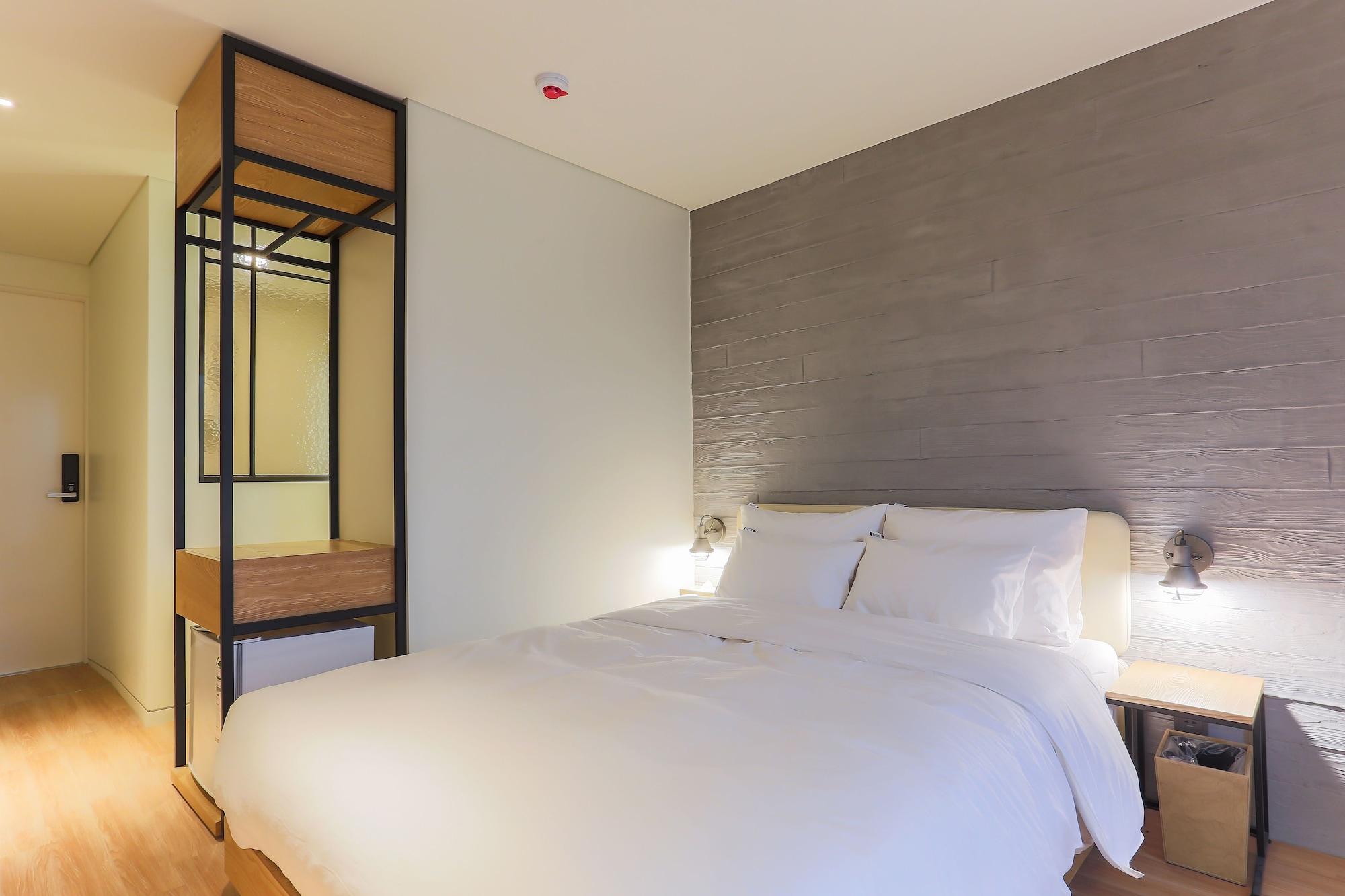 סיאול H Avenue Hotel Dongdaemun Sungshin מראה חיצוני תמונה