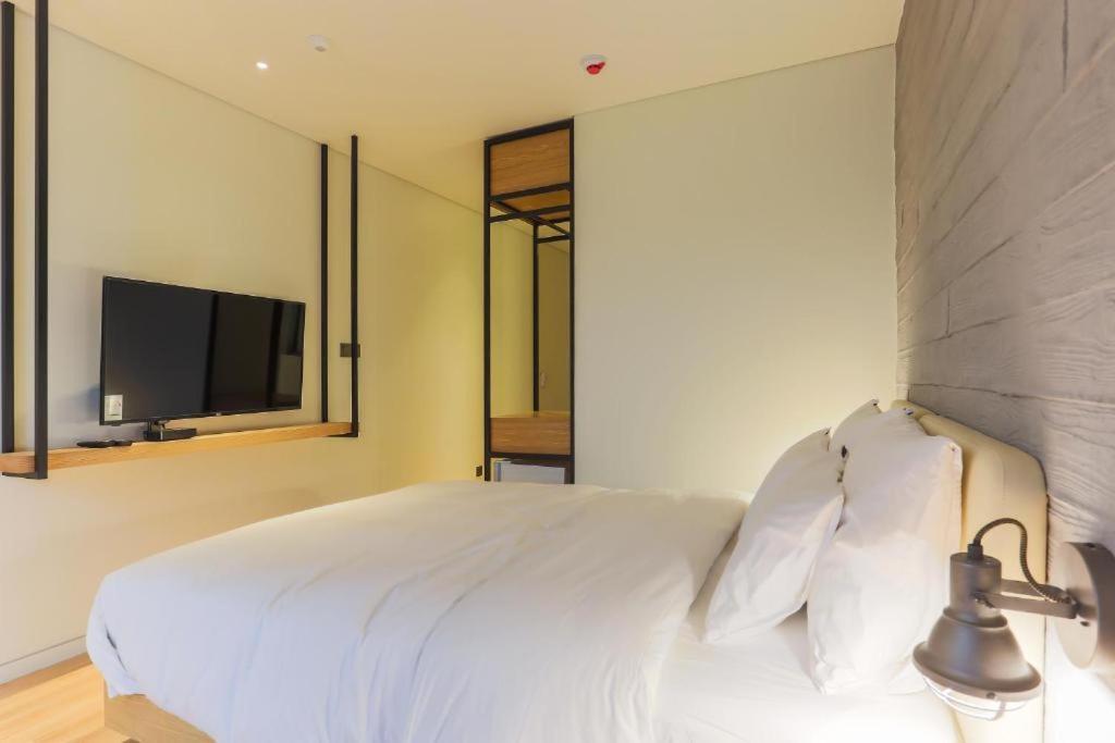 סיאול H Avenue Hotel Dongdaemun Sungshin מראה חיצוני תמונה