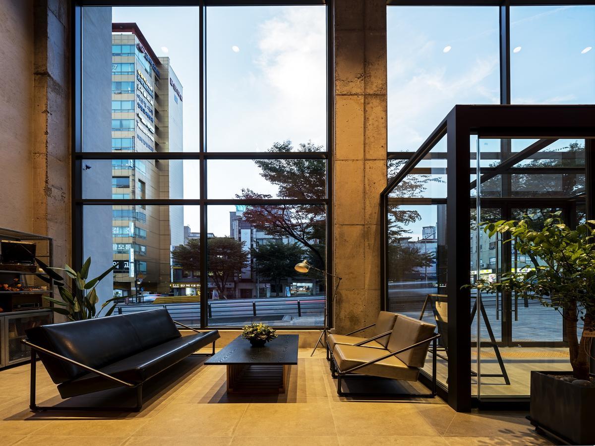 סיאול H Avenue Hotel Dongdaemun Sungshin מראה חיצוני תמונה