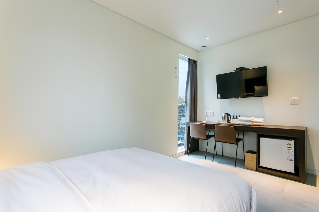 סיאול H Avenue Hotel Dongdaemun Sungshin מראה חיצוני תמונה