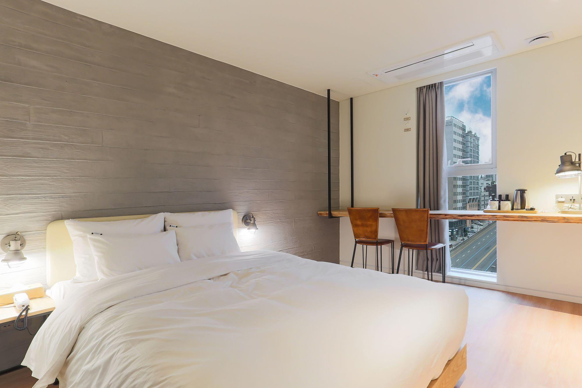 סיאול H Avenue Hotel Dongdaemun Sungshin מראה חיצוני תמונה